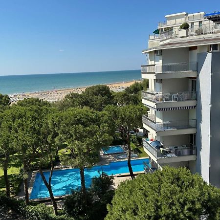 Apartamento Residenza Marco Polo Lignano Sabbiadoro Exterior foto