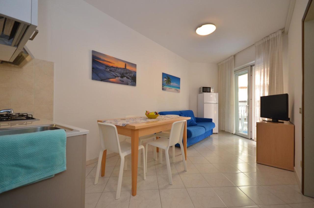 Apartamento Residenza Marco Polo Lignano Sabbiadoro Exterior foto